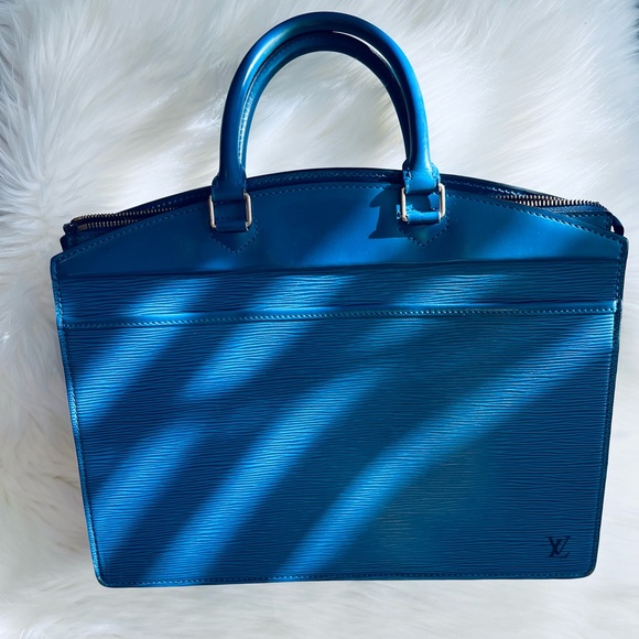 Authentic Louis Vuitton Handbag - Picture 4 of 15